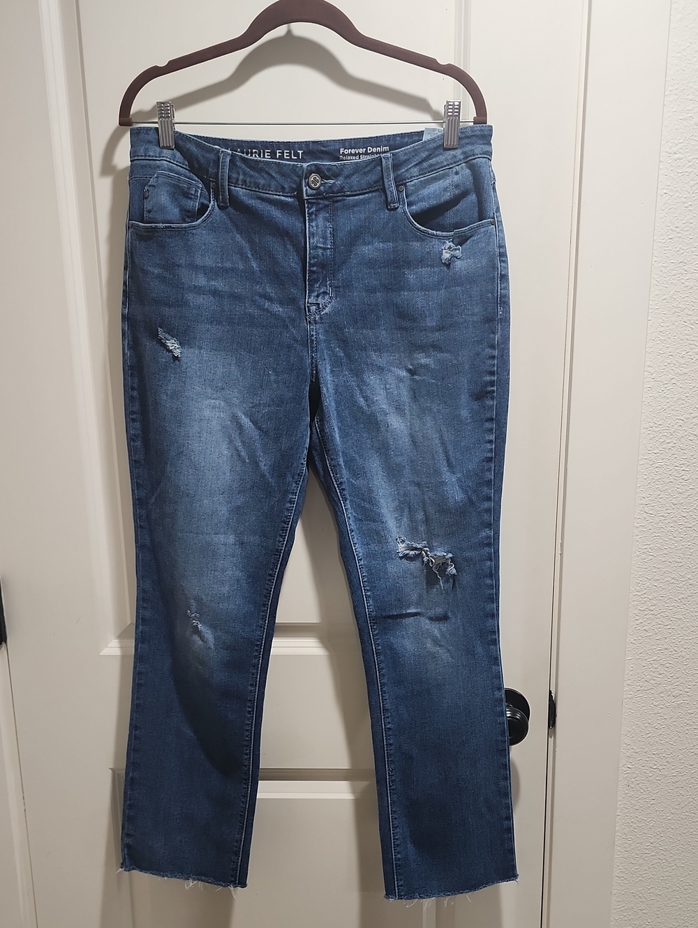 Laurie Felt Forever Denim Relaxed Straight Leg Jeans Distressed Raw Hem Size 12